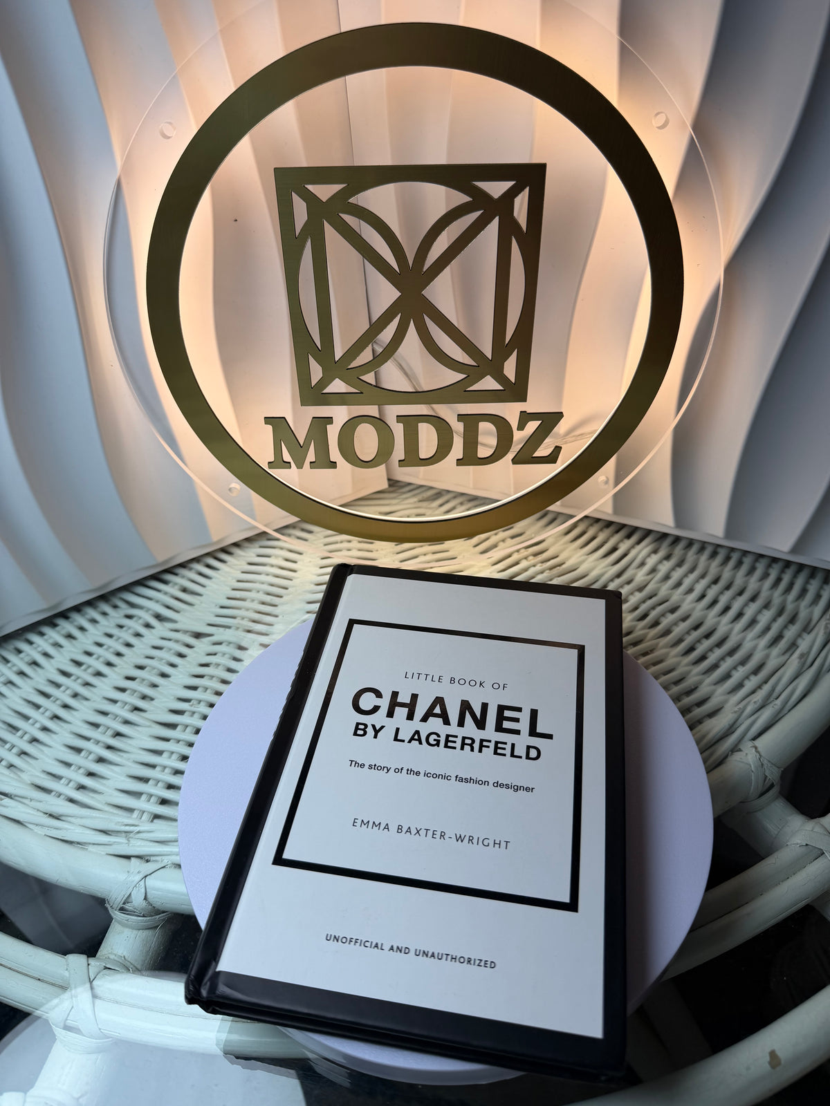 Little Book of Chanel by Lagerfeld – Emma Baxter-Wright
