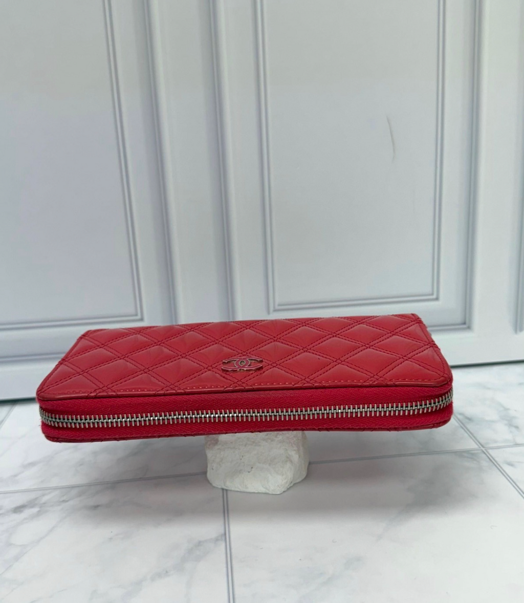 Chanel Hot Pink Patent Leather Zippy Wallet