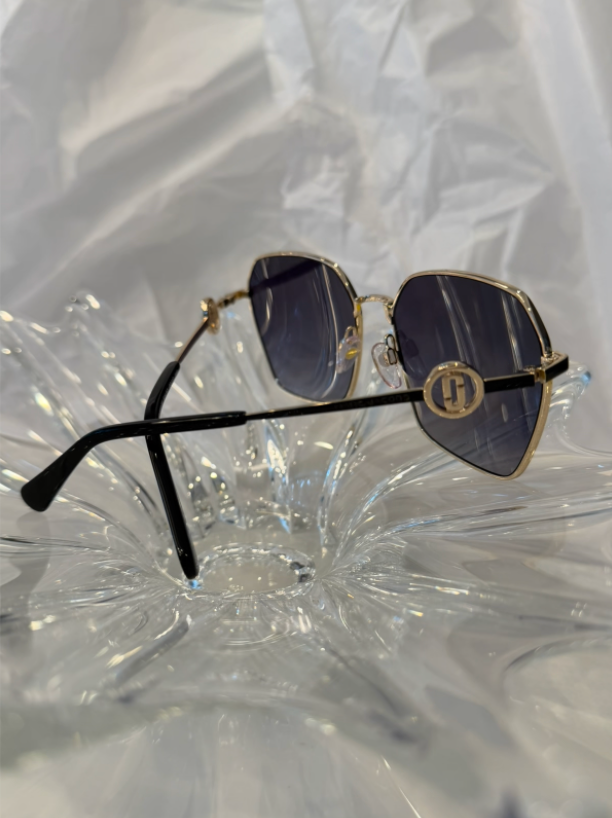 Marc Jacobs MARC 729/S temple detail showing model number MARC 729/S RHLV0 59-17 140