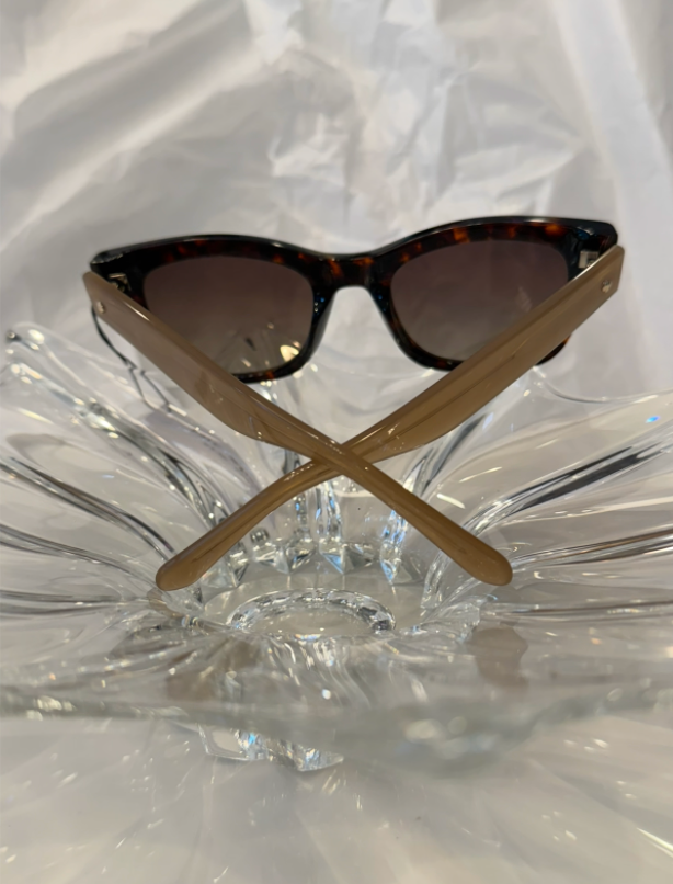 Kate Spade temple inner detail showing model number and measurements with CE marking