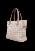 Chanel New Travel Line tote bag beige - front view