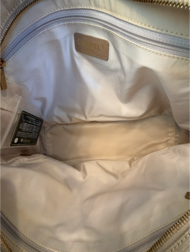 Chanel New Travel Line tote bag interior lining and zip pocket
