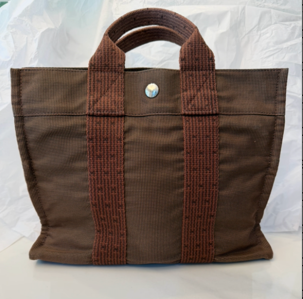 Hermès Herline PM tote bag brown - base corner detail