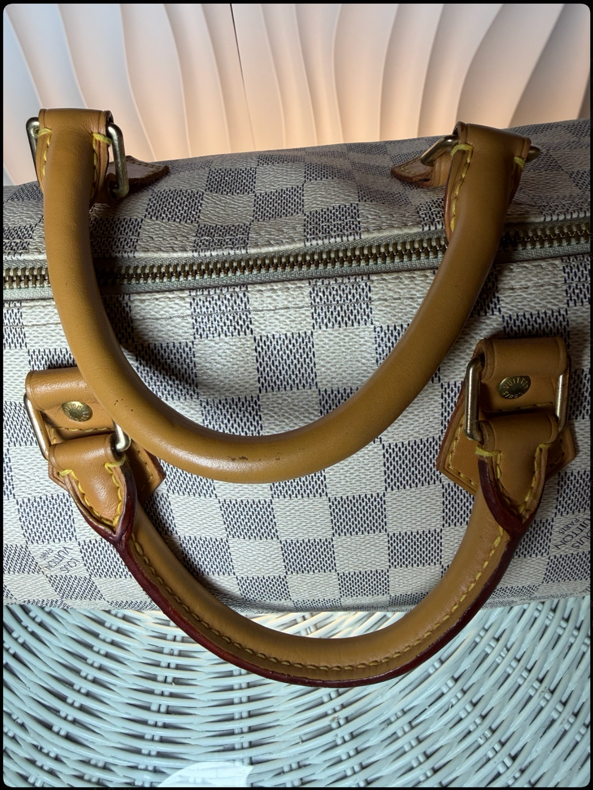 Louis Vuitton Damier Azur Speedy 30 - additional detail