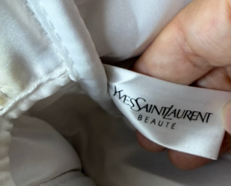 YSL Saint Laurent Beauté label detail