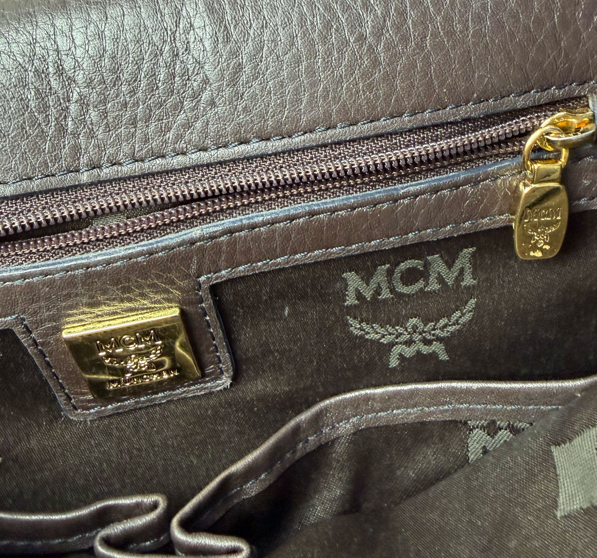 MCM Visetos interior open showing lining and compartments