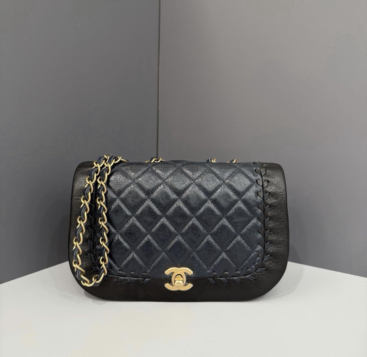 Authentic Chanel Lambskin Blue Black Diamond Quilted Shoulder Bag 2018