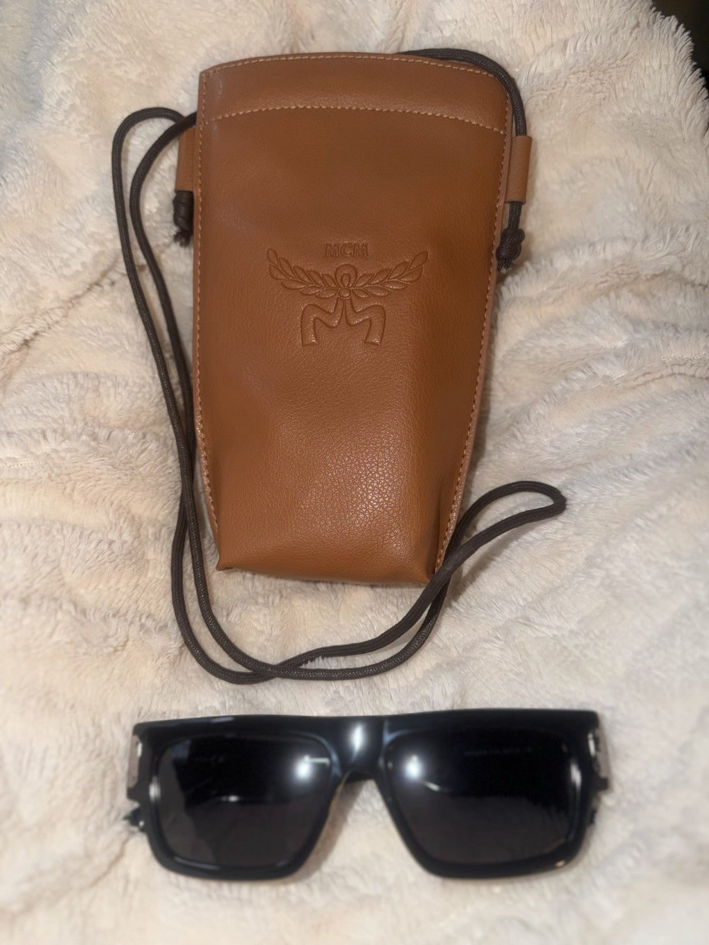 MCM MW0019 01A Black Rectangle Sunglasses w/Leather Crossbody Pouch