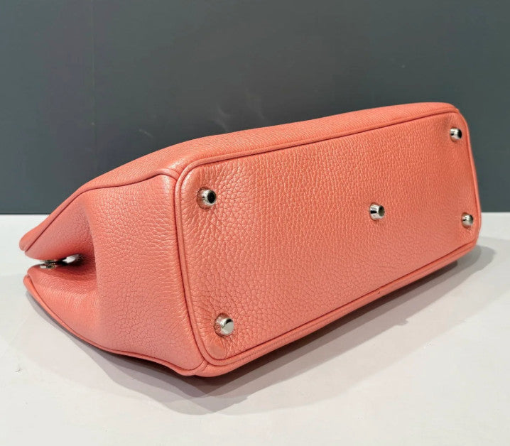 Dior Medium Diorissimo Tote Hammered Calfskin Coral Pink Pearlescent