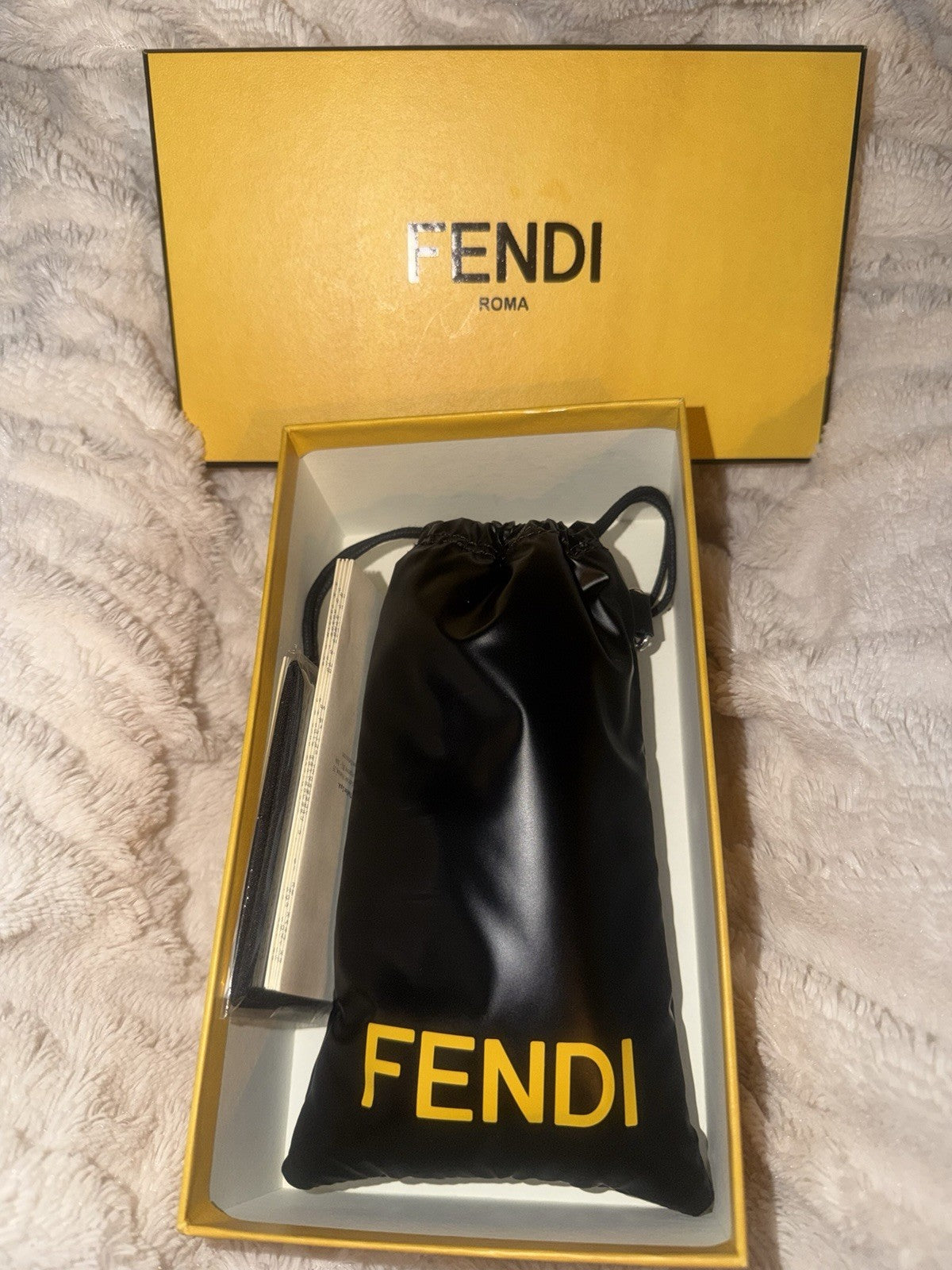 Authentic Fendi FE40146I 96N CatEye Sunglasses Green|Complete Set-Made in Italy