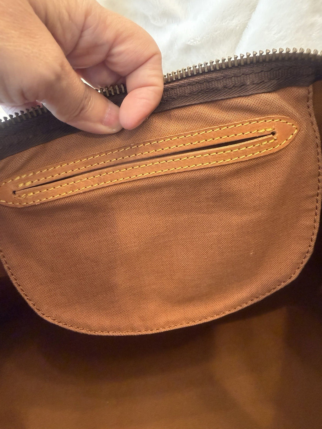 Louis Vuitton Speedy Duffle 35 Brown Canvas Monogram