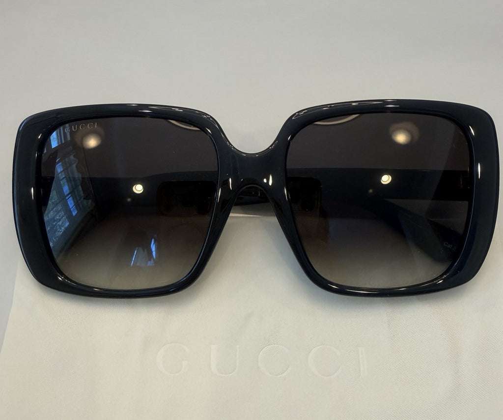 Gucci Square Framed Oversized Sunglasses w/GG - black #80