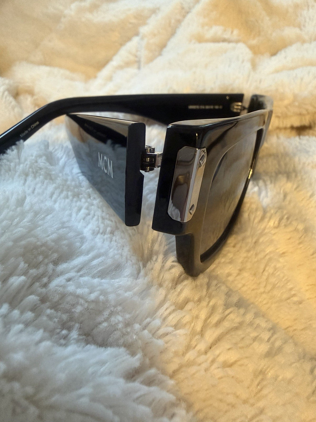 MCM MW0019 01A Black Rectangle Sunglasses w/Leather Crossbody Pouch