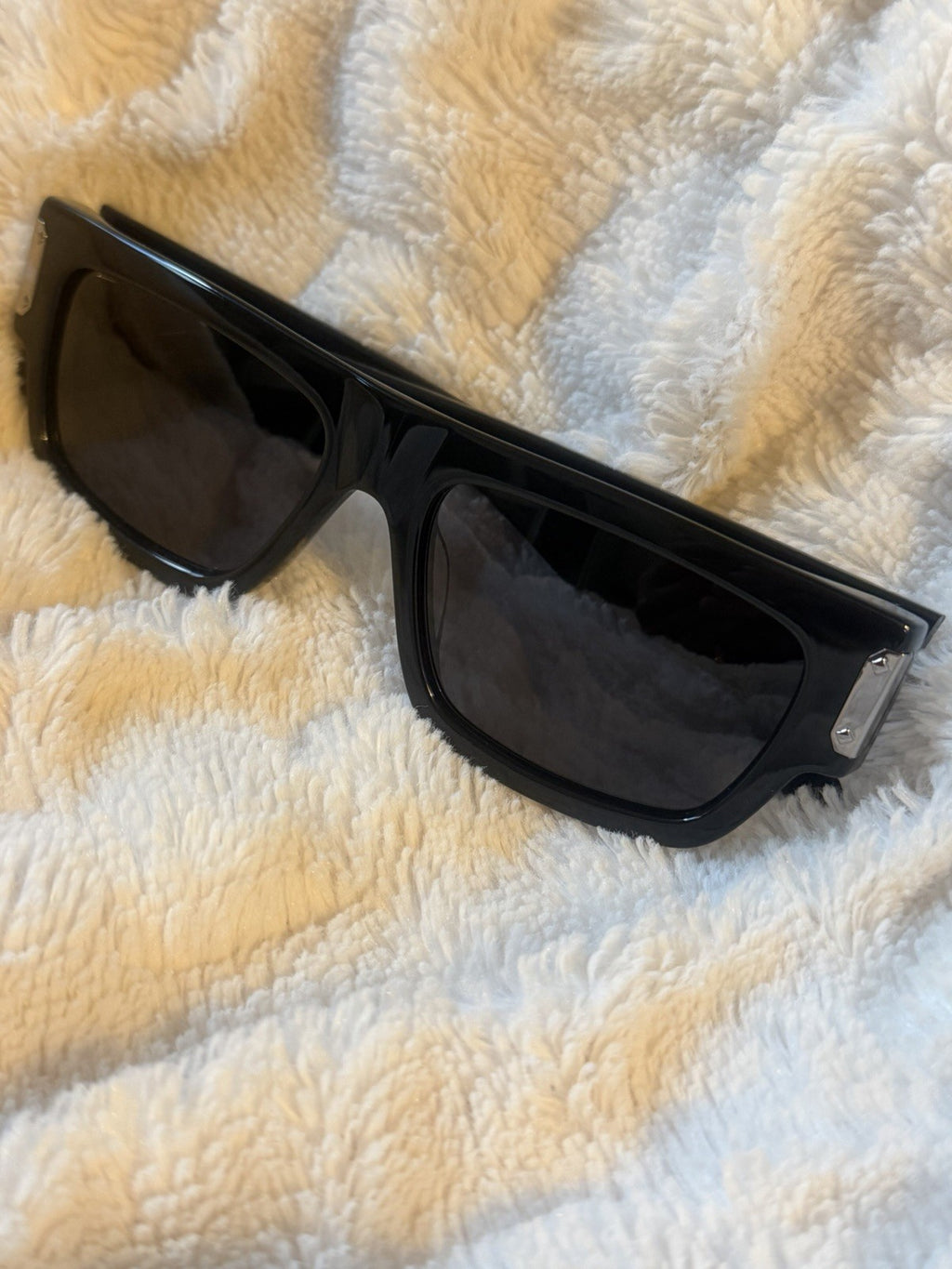 MCM MW0019 01A Black Rectangle Sunglasses w/Leather Crossbody Pouch